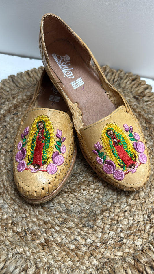 Virgencita huaraches